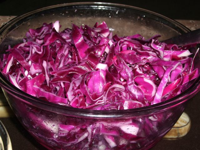 Как сделать вкусный салат из красной капусты